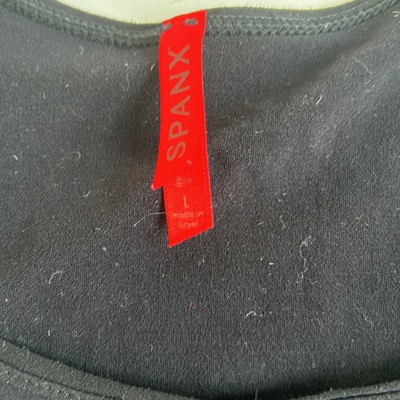 Spanx black scoop neck cap sleeve body shaper shapewear - Picture 12 of 16